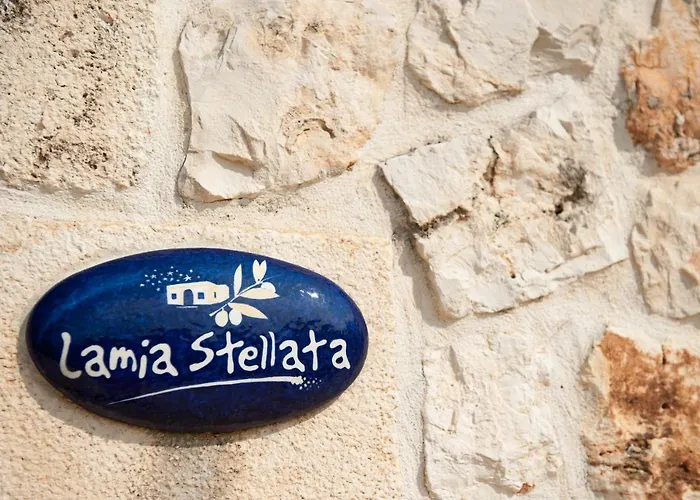 Lamia Stellata Villa